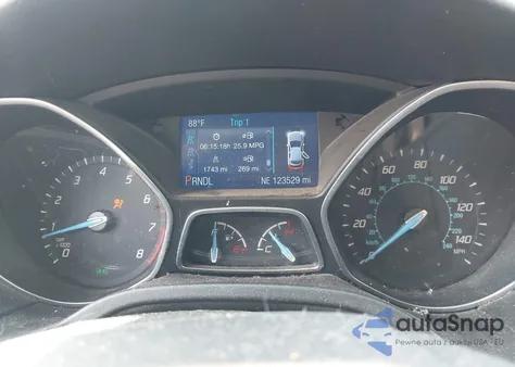 2014 Ford Focus Se z USA, uszkodzony, nr VIN 1FADP3K25EL400161